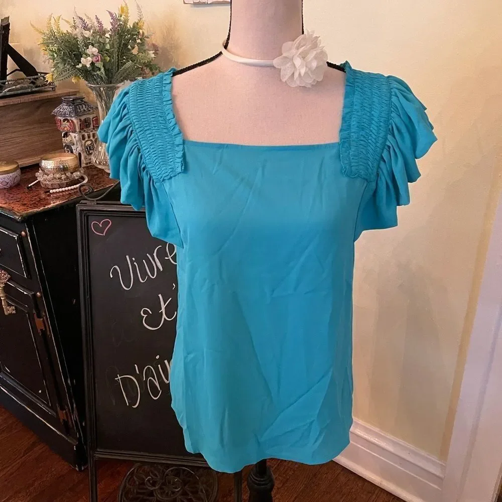 Gorgeous Teal Green Sz M Flounce Top NWT - Picture 1 of 8